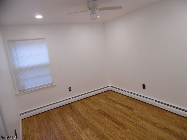 244 Manalapan Rd, Spotswood Boro, NJ 08884