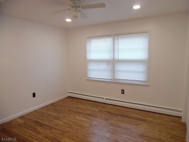 244 Manalapan Rd, Spotswood Boro, NJ 08884