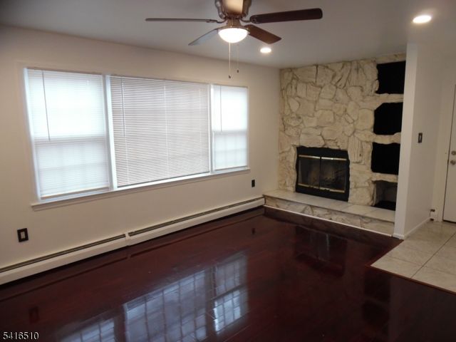 244 Manalapan Rd, Spotswood Boro, NJ 08884