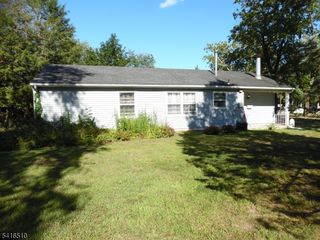 244 Manalapan Rd, Spotswood Boro, NJ 08884