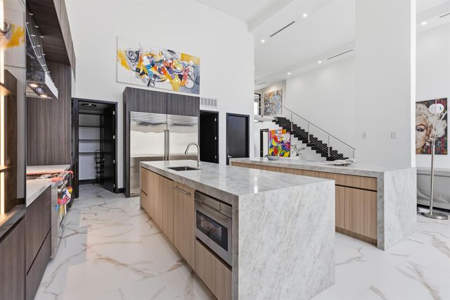 284 NE 7th Street, Boca Raton, FL 33432