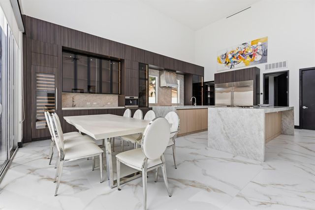 284 NE 7th Street, Boca Raton, FL 33432