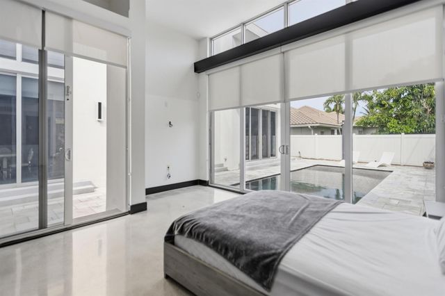 284 NE 7th Street, Boca Raton, FL 33432
