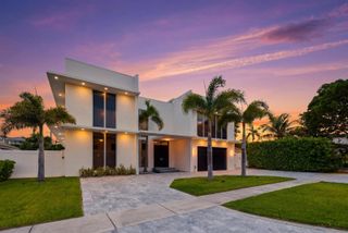 284 NE 7th Street, Boca Raton, FL 33432
