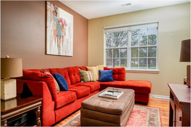 816 Charlevoix Way, Schererville, IN 46375