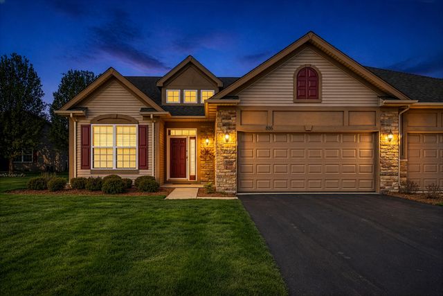 816 Charlevoix Way, Schererville, IN 46375