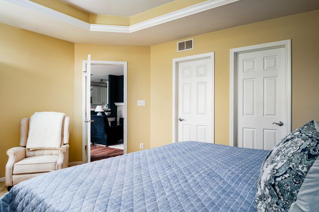 816 Charlevoix Way, Schererville, IN 46375