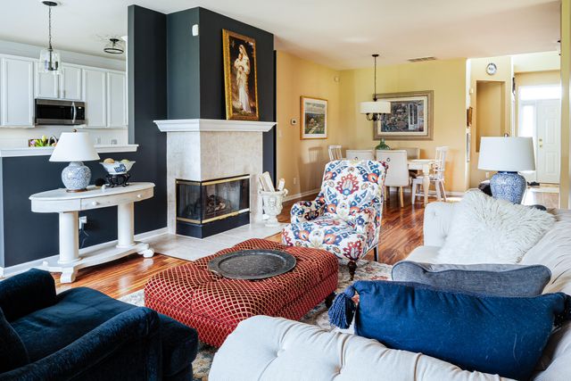 816 Charlevoix Way, Schererville, IN 46375
