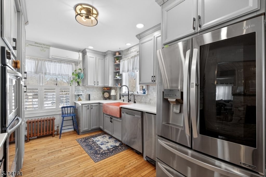 151 Beechwood Ave, Middlesex Boro, NJ 08846 — photo 5