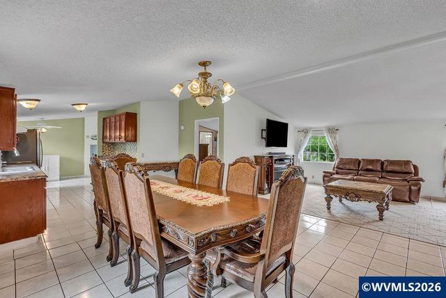 23501 NE Sunnycrest Rd, Newberg, OR 97132