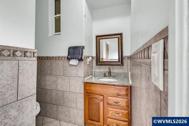 23501 NE Sunnycrest Rd, Newberg, OR 97132