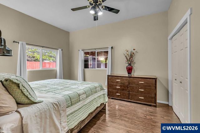 23501 NE Sunnycrest Rd, Newberg, OR 97132
