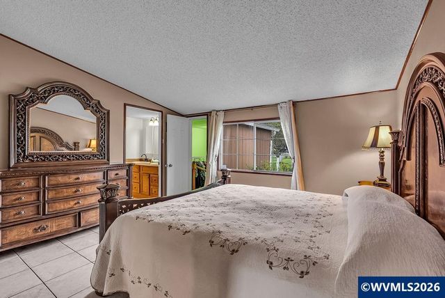 23501 NE Sunnycrest Rd, Newberg, OR 97132