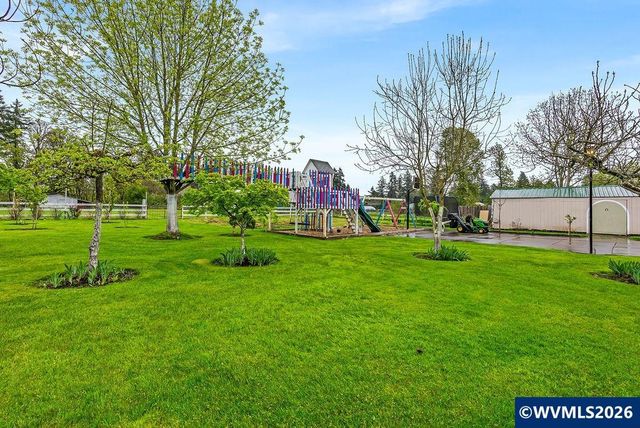 23501 NE Sunnycrest Rd, Newberg, OR 97132