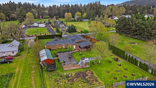 23501 NE Sunnycrest Rd, Newberg, OR 97132