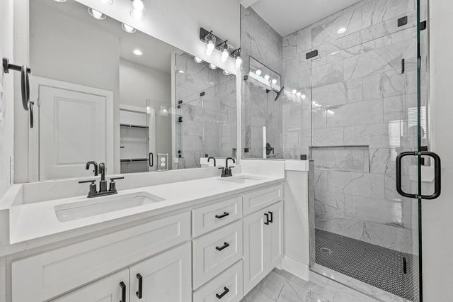 4207 Scarsdale Lane, Dallas, TX 75227