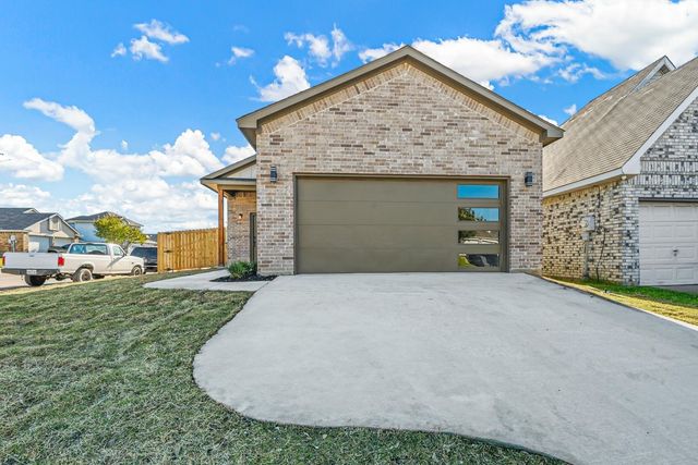 4207 Scarsdale Lane, Dallas, TX 75227