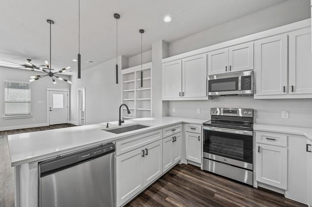 4207 Scarsdale Lane, Dallas, TX 75227