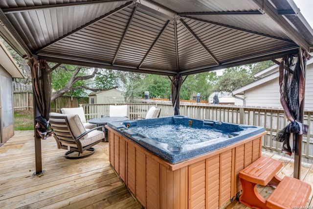 3610 SHALLOW BROOK ST, San Antonio, TX 78247