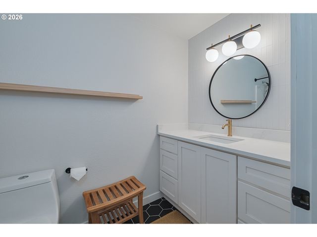 17240 Sw HART Way, Beaverton, OR 97007