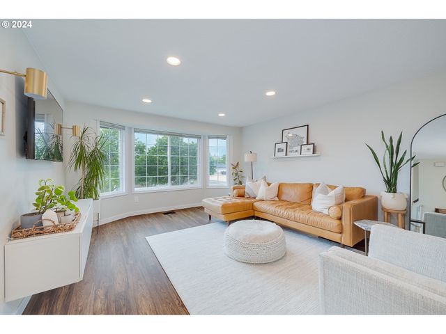 17240 Sw HART Way, Beaverton, OR 97007