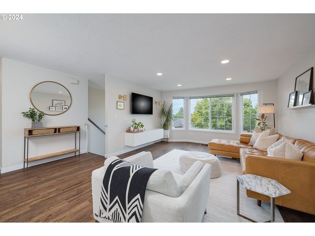 17240 Sw HART Way, Beaverton, OR 97007