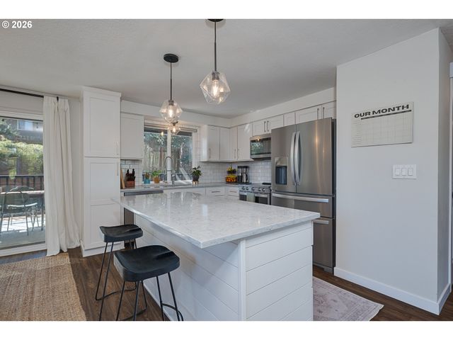 17240 Sw HART Way, Beaverton, OR 97007