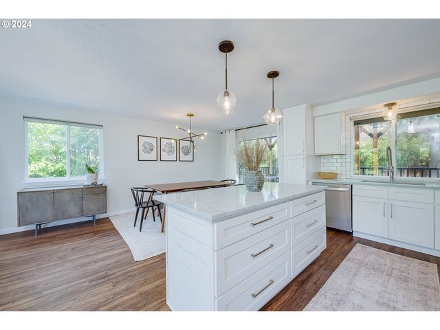 17240 Sw HART Way, Beaverton, OR 97007