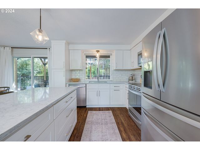 17240 Sw HART Way, Beaverton, OR 97007