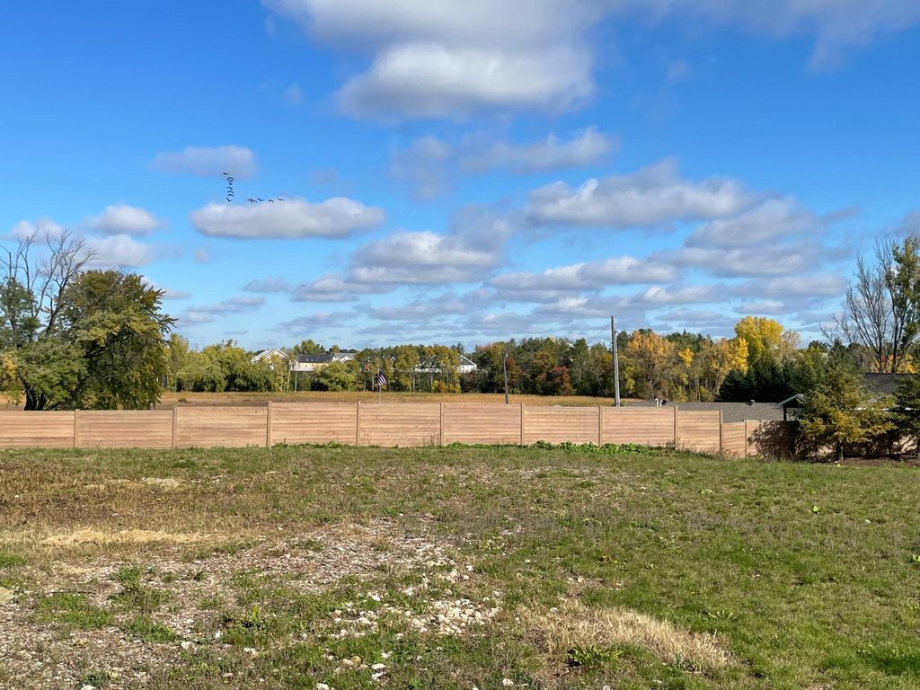 625 Remington Court, Eagan, MN 55123