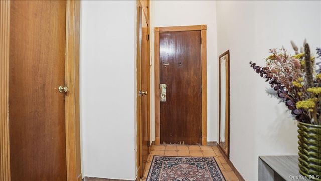 43-06 34 Avenue, Astoria, NY 11101