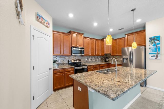 12018 CRESTRIDGE LOOP, New Port Richey, FL 34655