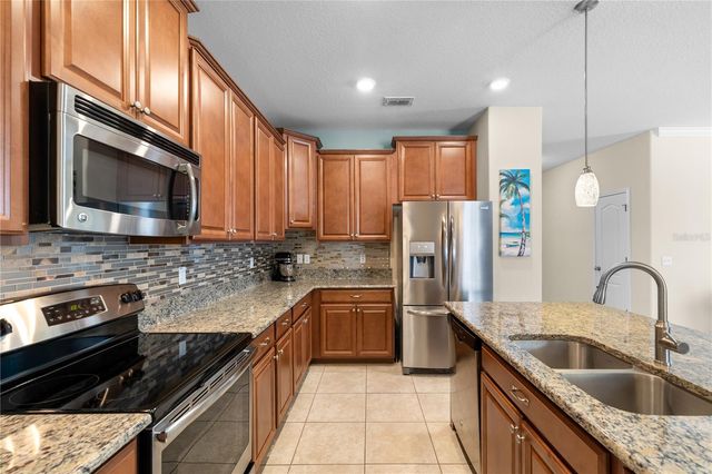 12018 CRESTRIDGE LOOP, New Port Richey, FL 34655