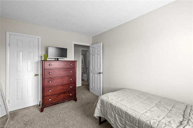 740 Quesnel DR, Virginia Beach, VA 23454