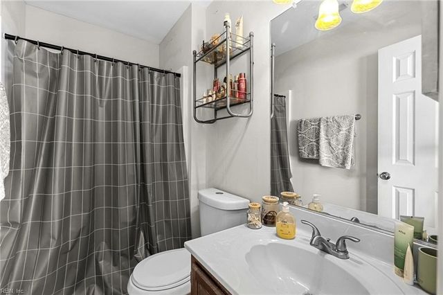 740 Quesnel DR, Virginia Beach, VA 23454