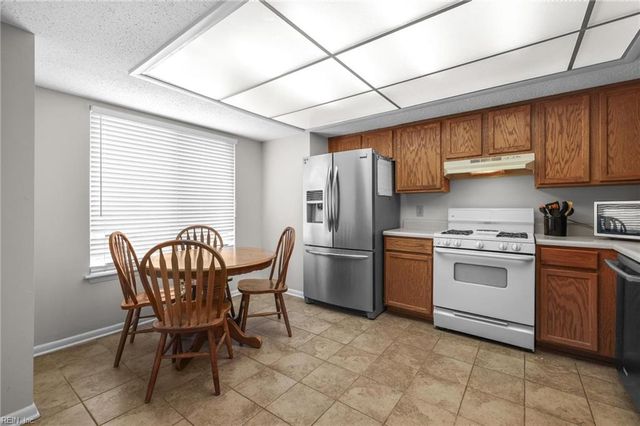 740 Quesnel DR, Virginia Beach, VA 23454