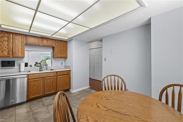 740 Quesnel DR, Virginia Beach, VA 23454