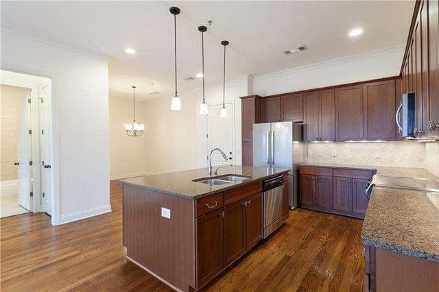 360 CHAMBERS Street 208, Woodstock, GA 30188