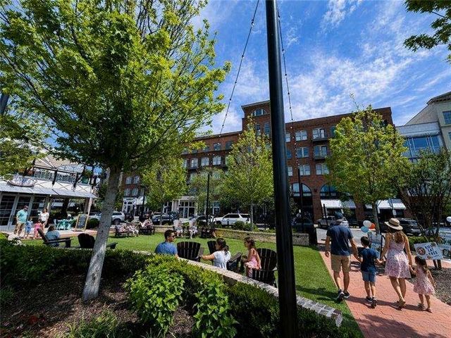 360 CHAMBERS Street 208, Woodstock, GA 30188