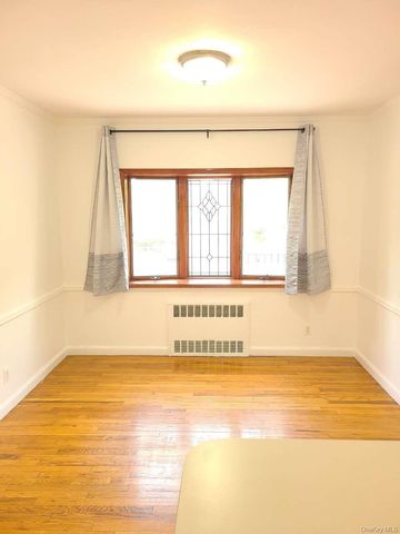 6473 Ellwell Crescent 1st Floor, Rego Park, NY 11374
