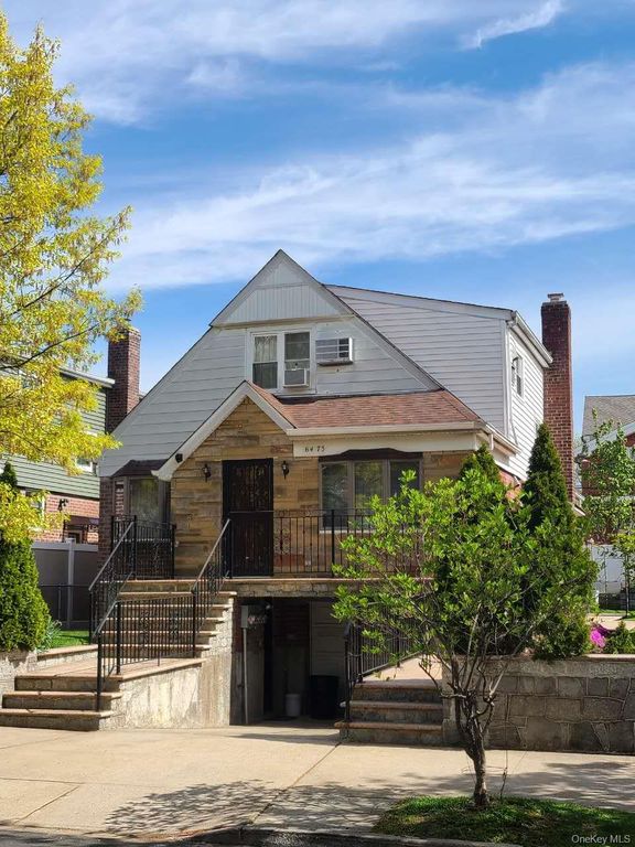 6473 Ellwell Crescent 1st Floor, Rego Park, NY 11374