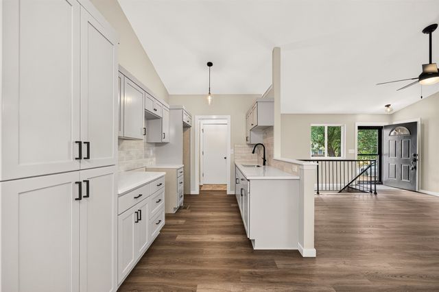 2219 N Basswood Ct, Derby, KS 67037