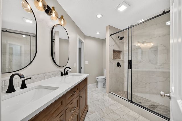 2219 N Basswood Ct, Derby, KS 67037