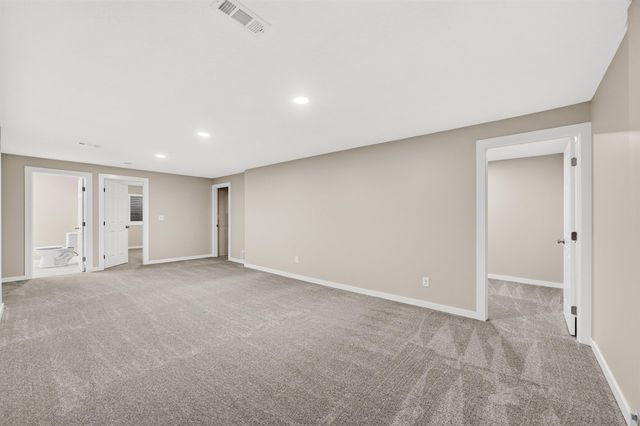 2219 N Basswood Ct, Derby, KS 67037