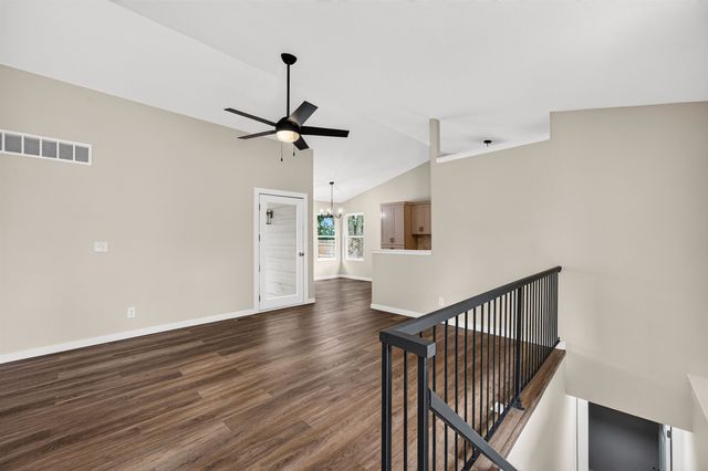 2219 N Basswood Ct, Derby, KS 67037