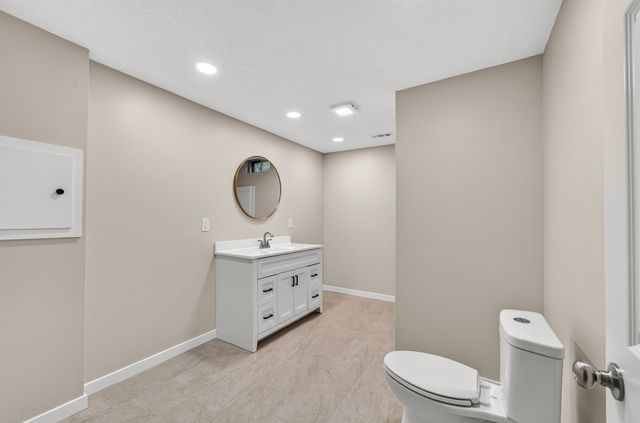 2219 N Basswood Ct, Derby, KS 67037