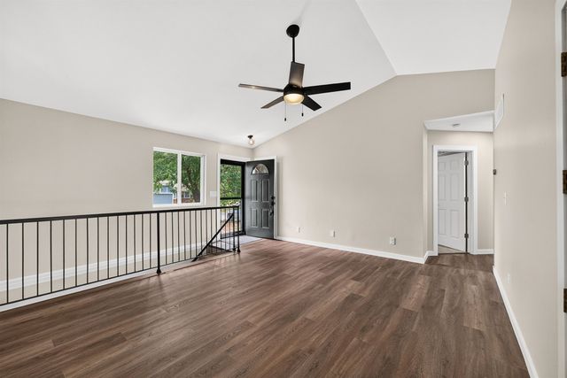 2219 N Basswood Ct, Derby, KS 67037