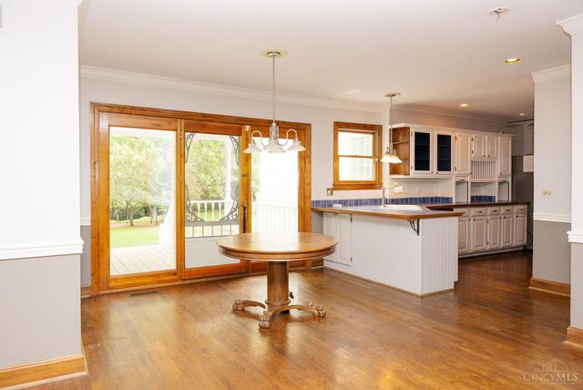 317 Given Road, Terrace Park, OH 45174