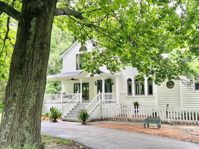 317 Given Road, Terrace Park, OH 45174