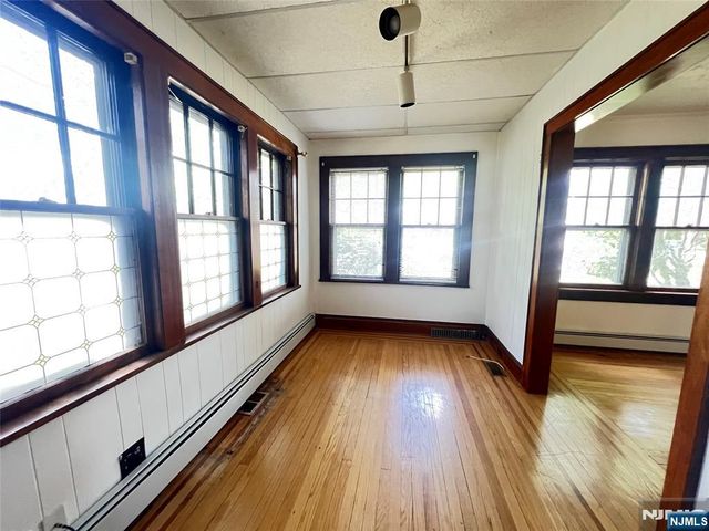 325 Bogert Avenue, Ridgewood, NJ 07450